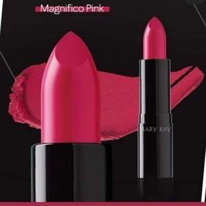 Mary Kay Mattissimo Lipstick Magnifico Pink.